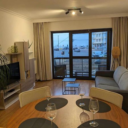 Vista Linda, Leuk Appartement Vlak Bij Zeedijk En Strand 오스텐드 외부 사진