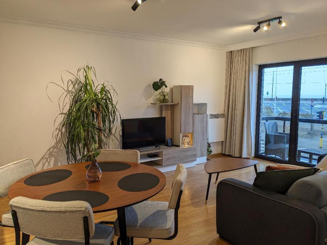 Vista Linda, Leuk Appartement Vlak Bij Zeedijk En Strand 오스텐드 외부 사진