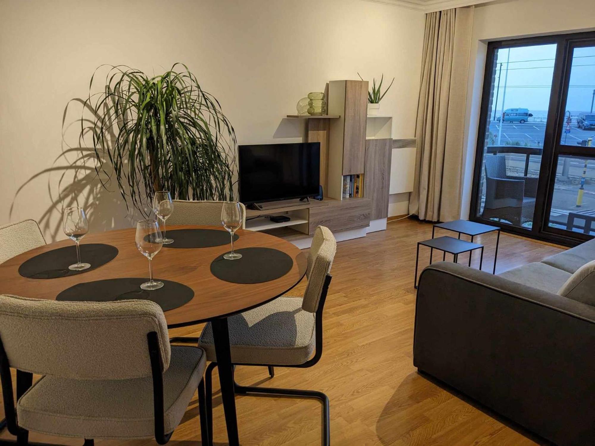 Vista Linda, Leuk Appartement Vlak Bij Zeedijk En Strand 오스텐드 외부 사진